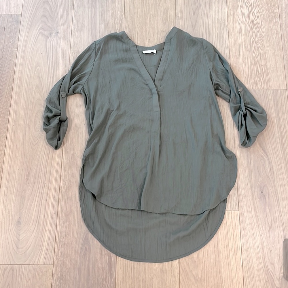 Lush Droptail Army Green 3/4 Length Sleeve Top